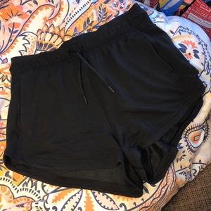 lululemon inner glow 3”